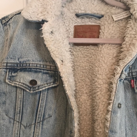 Levi’s Original Sherpa Denim Trucker Jacket - Picture 7 of 16